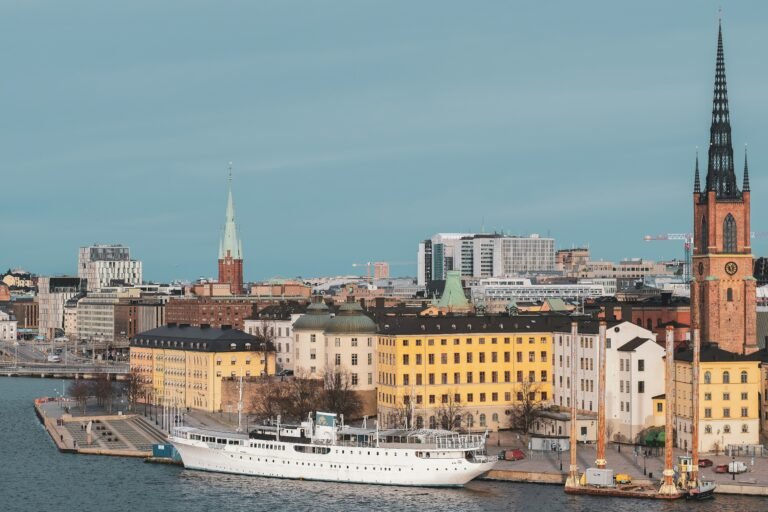 transly-translation-agency-tQ0aFl1_H3o-unsplash